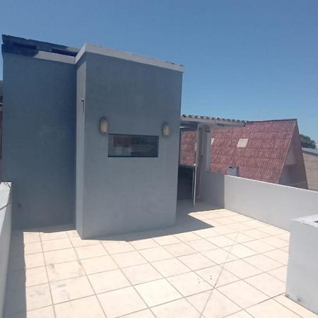 Sobrado Com Terraco E Area De Churrasqueira. Torres Exterior photo