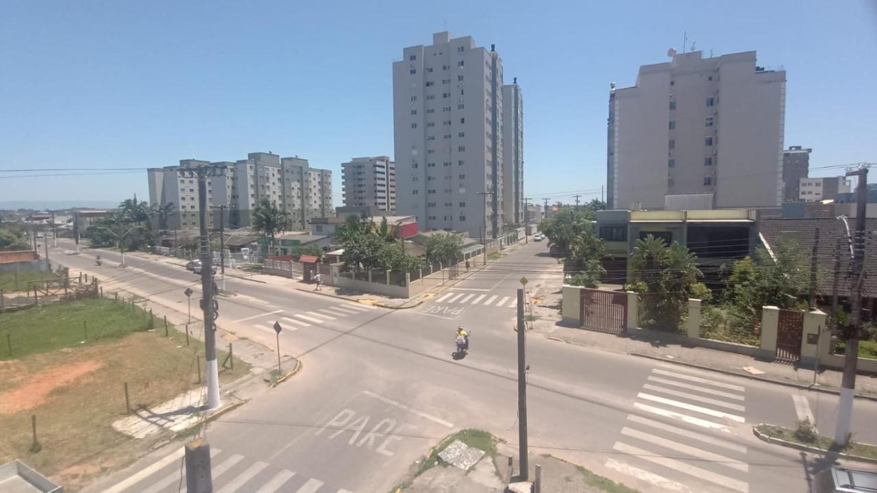 Sobrado Com Terraco E Area De Churrasqueira. Torres Exterior photo